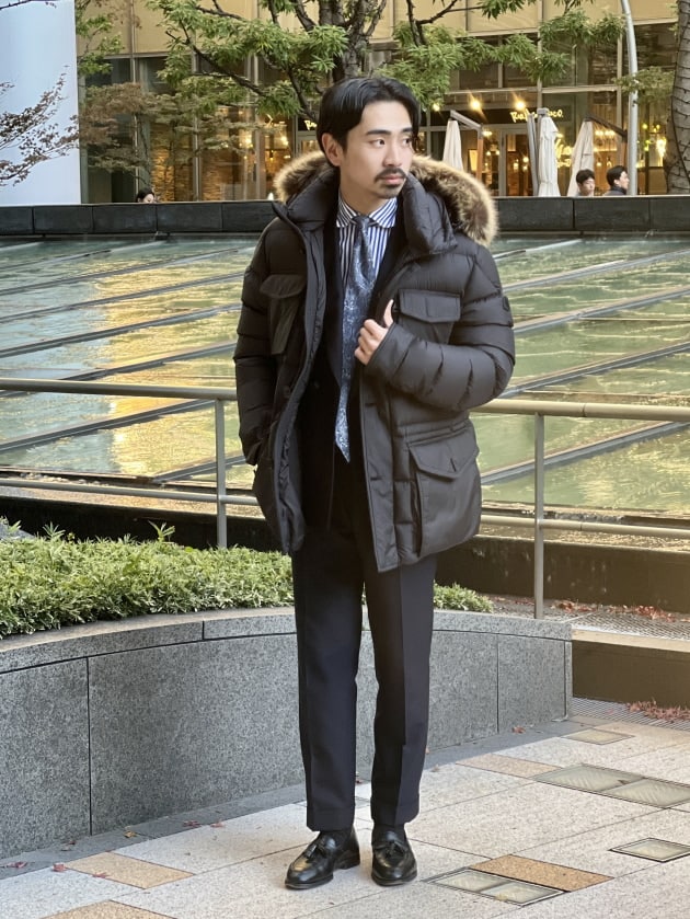 ☆モンクレール☆ダウン　ジャンプスーツ MONCLER〉スーツに合わせて着てみたいダウンジャケットCHEVREUSE