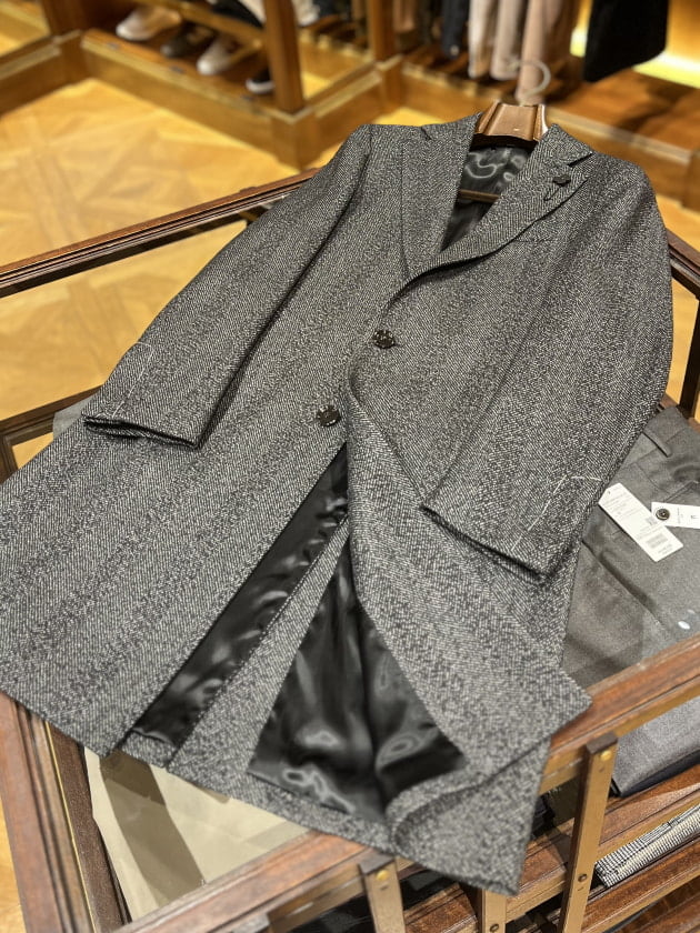 LARDINI 5者混ウールヘリンボーンチェスターコート スポルベリーノ 干場 LARDINI 5者混ウールヘリンボーンチェスターコート スポルベリーノ