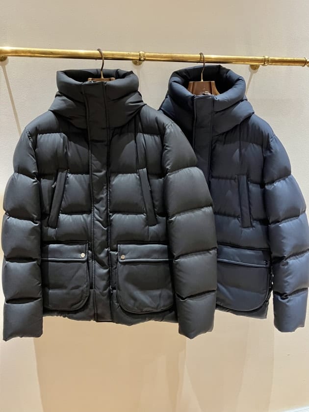 HERNO〉その軽さと暖かさに加えて、上質な仕立てにも感動するはず？の