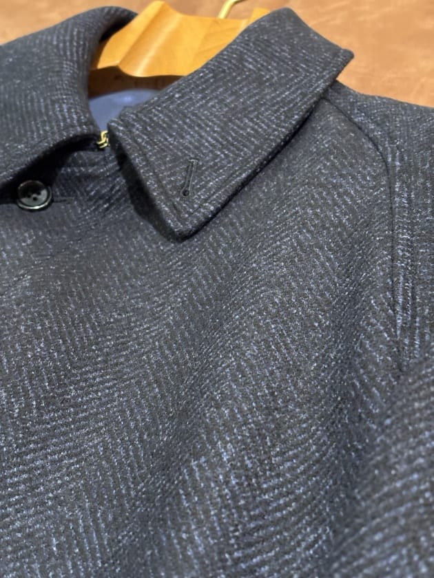 BEAMS F＞良い生地を使ったクラシカルなコート、HERRINGBORN BALCOLLAR