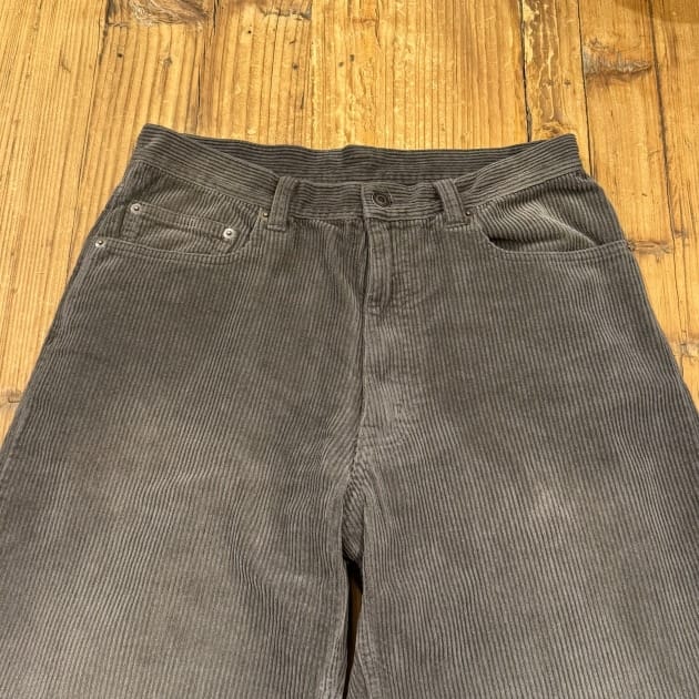 本当のヴィンテージのような太畝コーデュロイパンツ。｜ビーミング