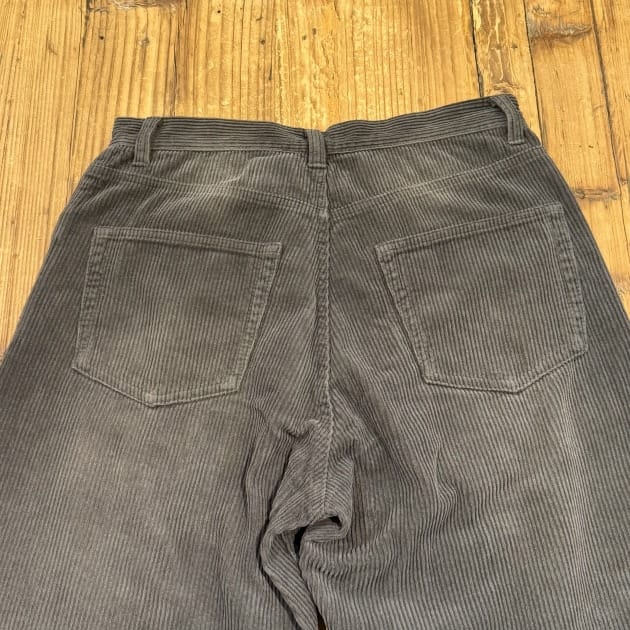 本当のヴィンテージのような太畝コーデュロイパンツ。｜ビーミング