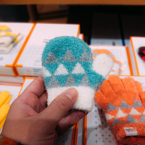 てぶくろの季節、ギフトにも｜ぼくおおくぼ｜BEAMS