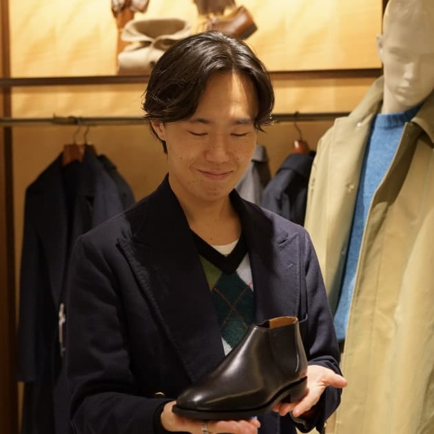 ＜R.C.A.F（アールシーエーフットウェア）＞高橋ビックリ