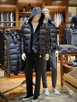 NEW DISPLAY ＜MONCLER＞MAYA JACKET