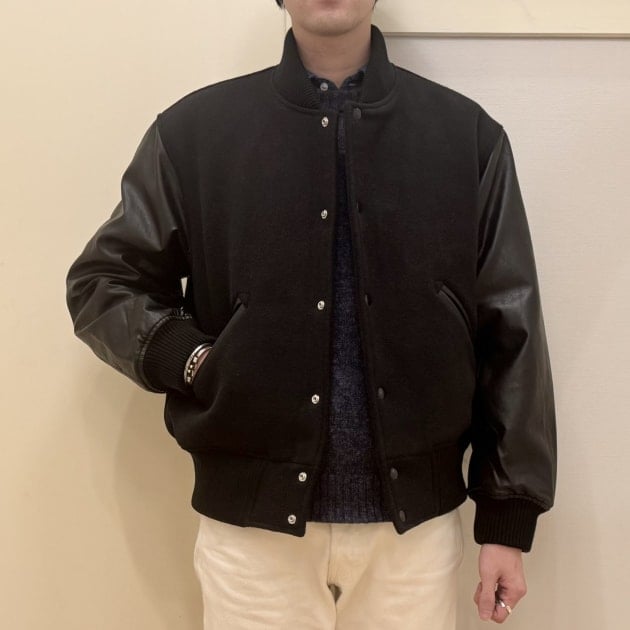 B:MING by BEAMS ブラック スタジャン M 店頭でもご好評な若者から大人の男性まで着用いただけるB:MING by