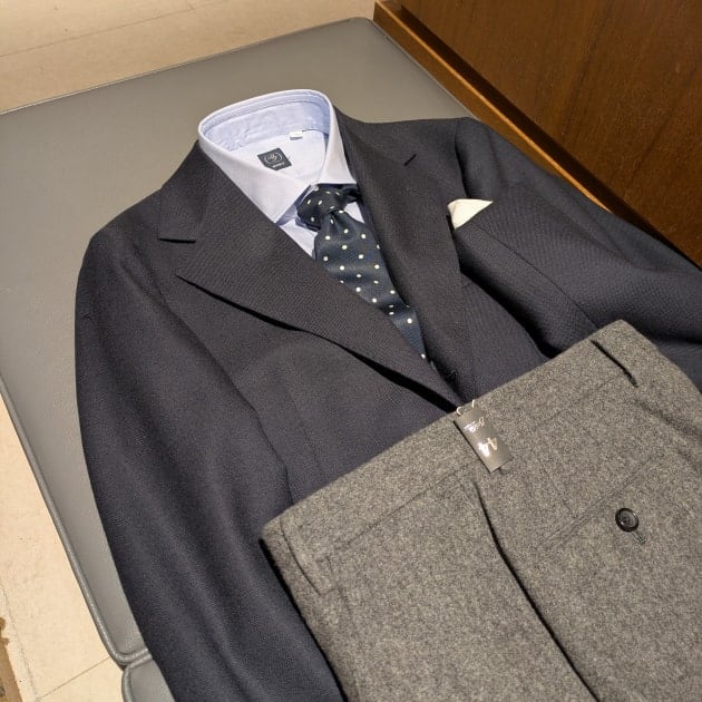 これさえあれば安心！定番ビジネスジャケット　セールになってさらにお得