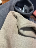 ニット…色の違いで、肌触りが、違う〜編①