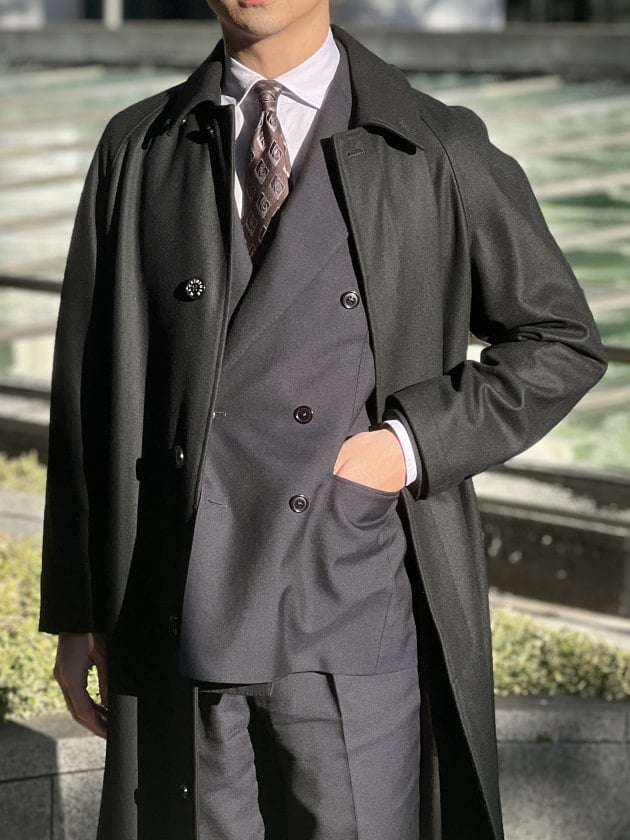 MACKINTOSH 〉インラインでは展開のなかったモデルに生地を載せ別注