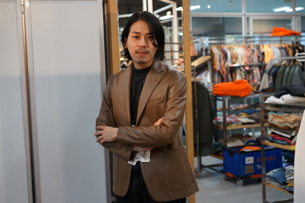 BELVEST（ベルベスト）＞レザーのことならプレス竹本｜BEAMS F