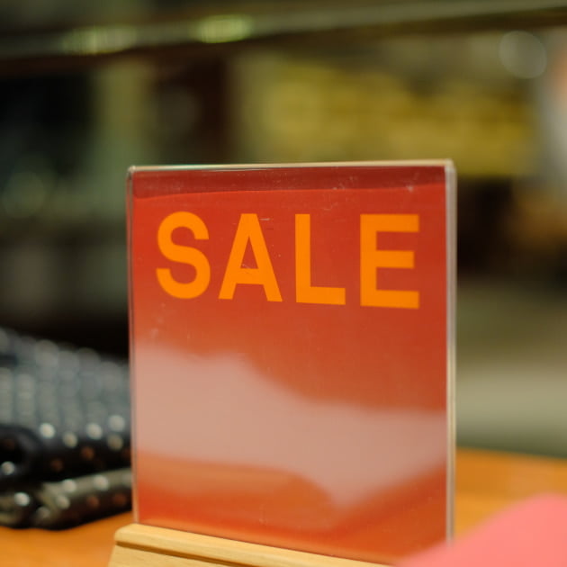 赤いポップが目印だ！