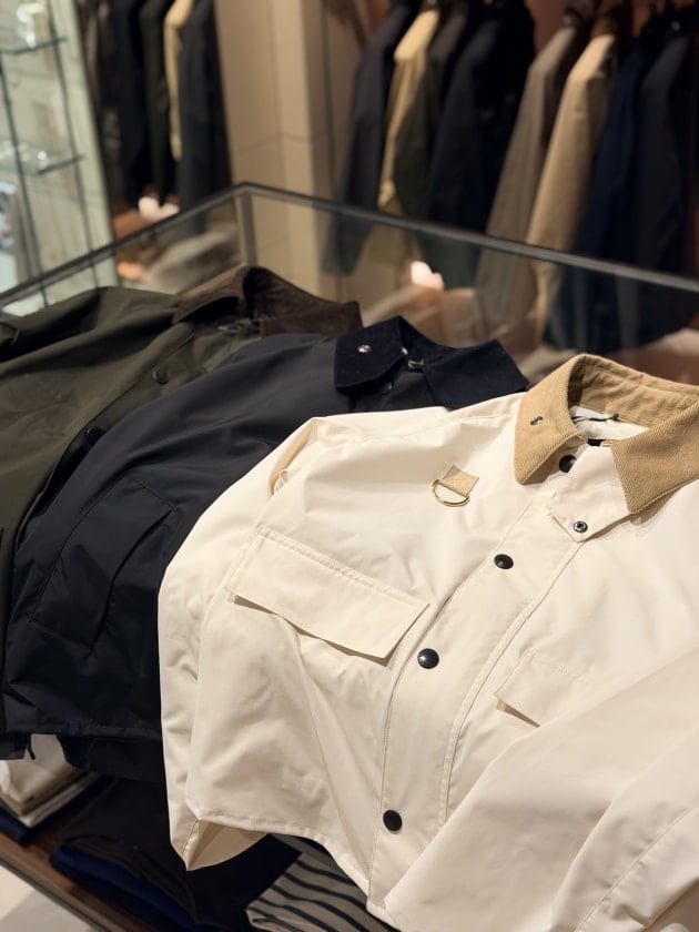 柴犬　バブアー　ビームス バブアーどれ着る 〜決められない方向け〜｜ビームス 京都｜BEAMS