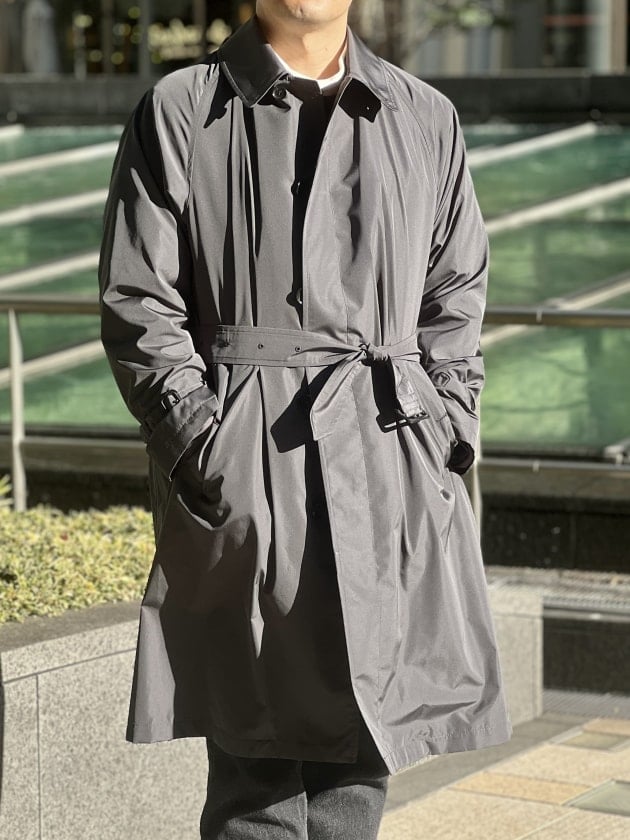 〈BEAMS F〉クラシックでエレガントながら、デイリーユースに最適なスプリングコート！