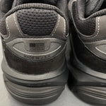 【がぶり寄りブログvol.12】〜New Balance 990v6“トリプルブラック”〜