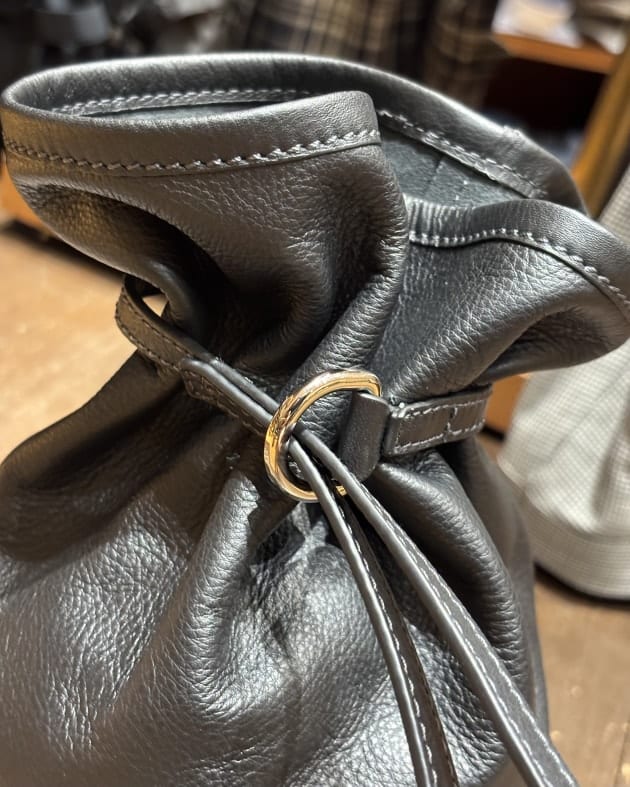 レザーの巾着〈Daniel & Bob〉｜ビームス ハウス 六本木｜BEAMS