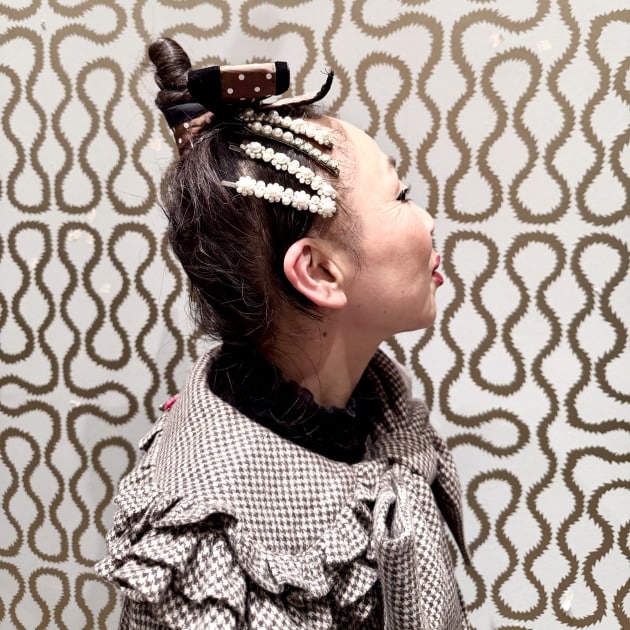 パールを纏う日常。〈Simone Rocha〉のヘアピン｜Vermeerist BEAMS