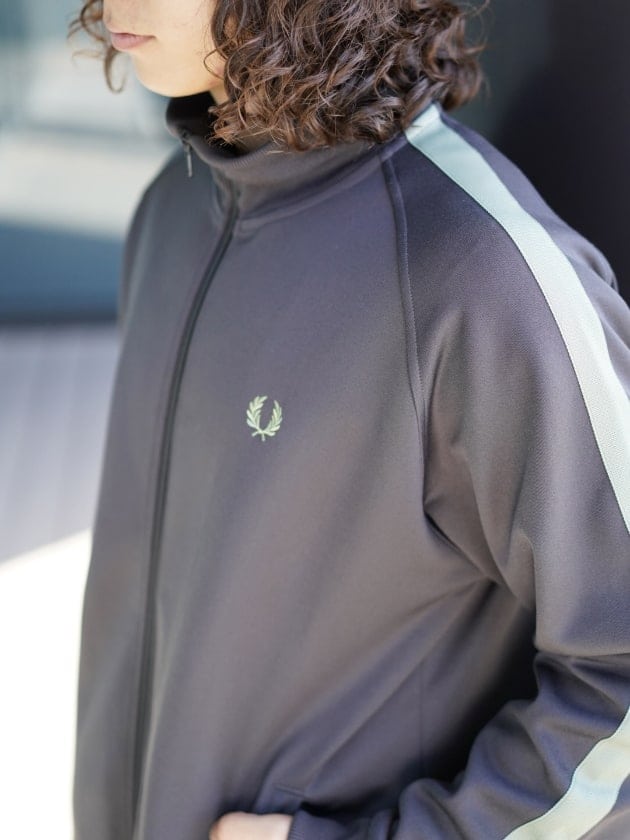 FRED PERRY(フレッドペリー)】別注トラックジャケット26ssサイズ・着用