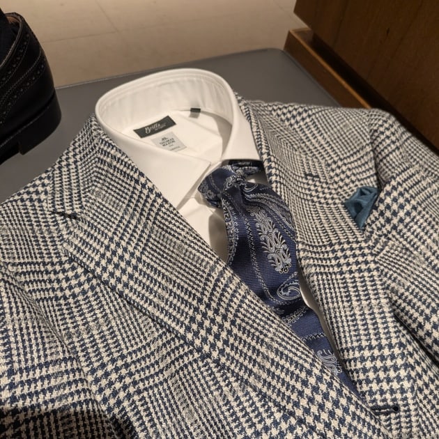 あれ？この生地 見覚えあるような⋯某ブランドがよぎる 雰囲気冴え渡る