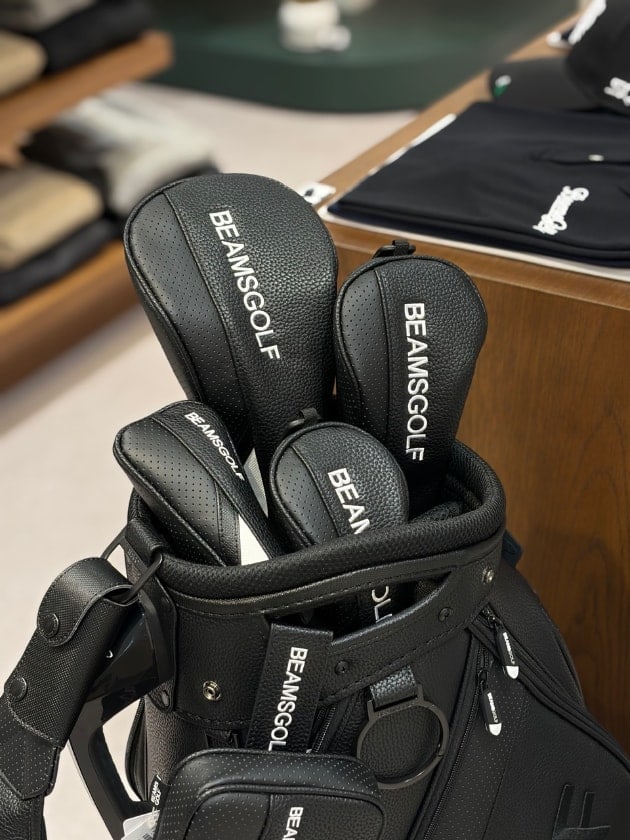 NEW!】自立式 TOUR CADDIE BAG｜ビームス ゴルフ 小田急百貨店 新宿店
