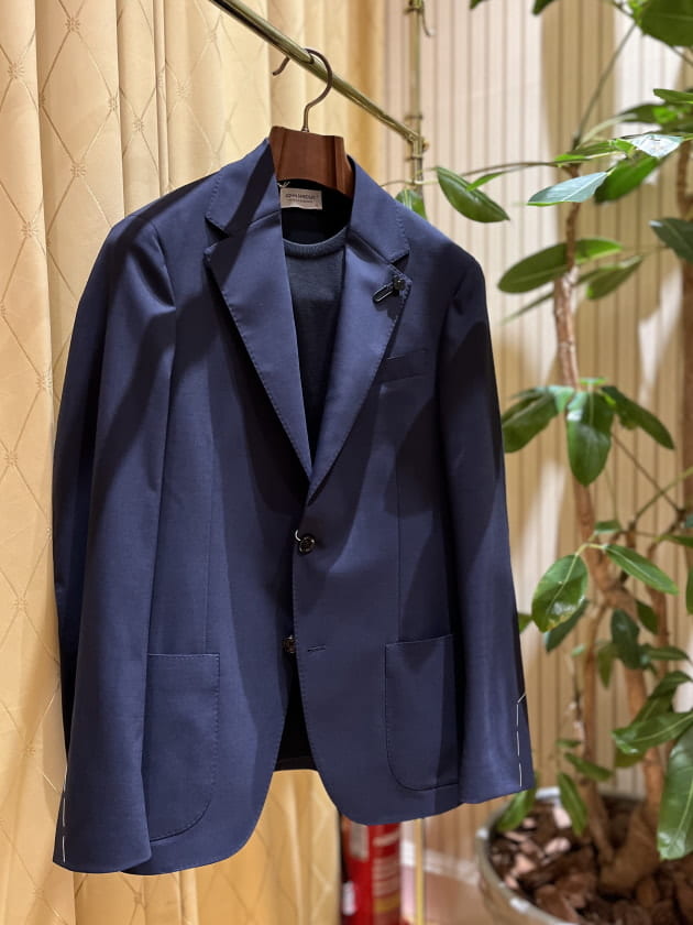Lardini パッカブル スーツ セットアップ BEAMS別注 48 合理的なスーツ。〈LARDINI〉｜ビームス ハウス 六本木｜BEAMS