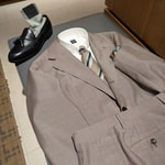 これはヤバい…爽やかで清潔感が振り切った大人の春スーツ【ABR】