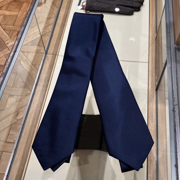 ネイビーソリッドタイ｜ビームス 銀座｜BEAMS