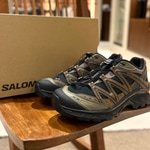 【サロモン/XT-QUEST】〜都会に溶け込む機能性〜