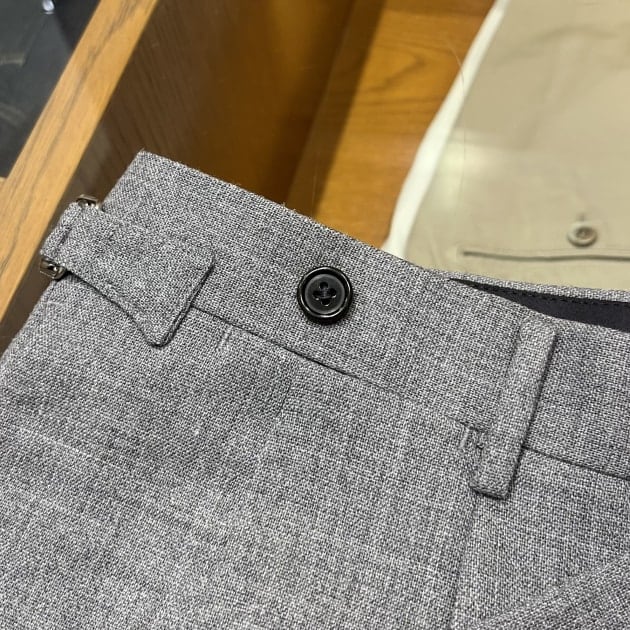 BEAMS F】サイドアジャスターのスラックスが入荷｜ビームス ハウス