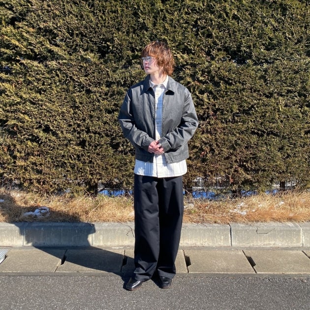 羽織るだけで今っぽい！BEAMS HEART「フェード ジップ ショートブルゾン」