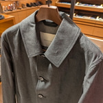 春にこんなコートはいかがでしょうか？エレガンスな一時を【MACKINTOSH】