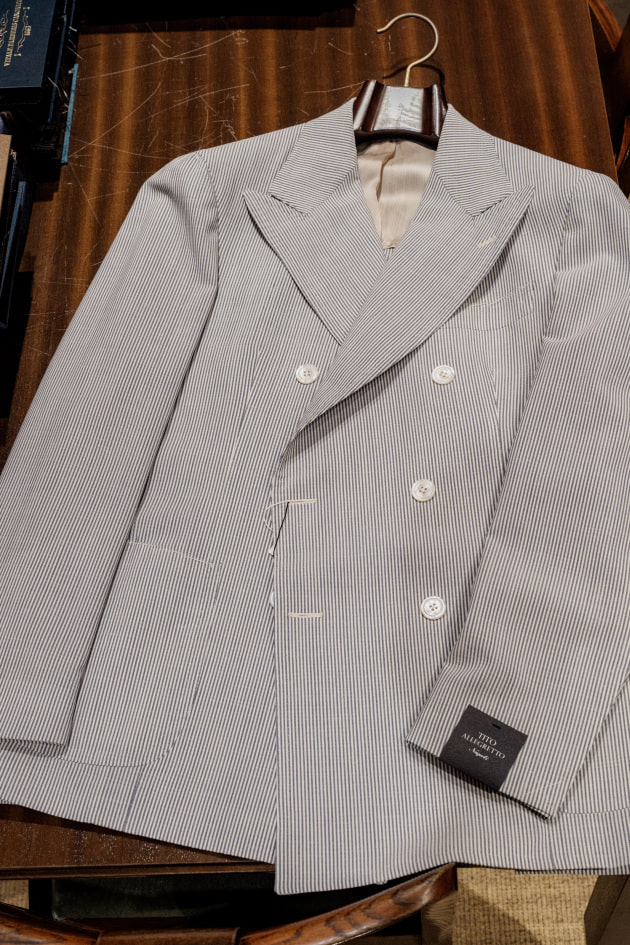 【新品未使用】TITO ALLEGRETTO ウール ダブル テーラード 44 今季唯一の＜TITO ALLEGRETTO（ティト アレグレット）＞のダブル