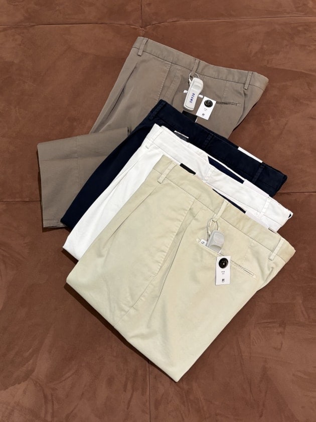 ＜PT Torino（ピーティートリノ）＞定番の春夏コットンスラックス