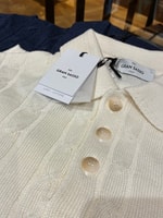 上品なカジュアル ニットポロ。〈GRAN SASSO〉