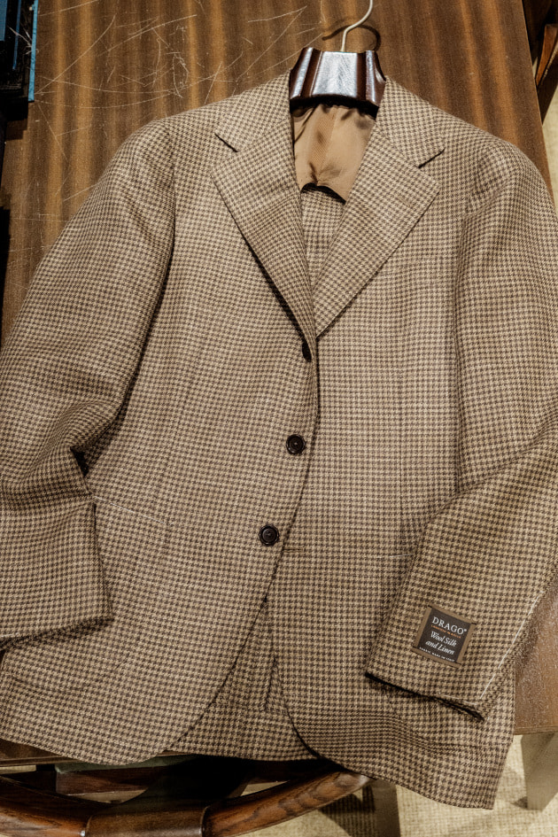 ＜BEAMS F＞軽やかで品がある。大人のブラウンハウンドトゥースジャケット