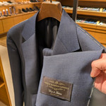 よく見ると普通の無地じゃない　コスパ抜群な春夏スーツ【CANONICO】