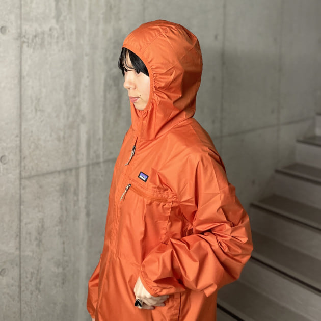 サイズ感レビューあり】梅雨時期まで活躍！〈patagonia〉ライト