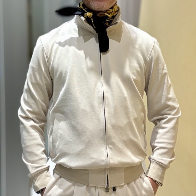 ラグジュアリーワンマイルウェア。