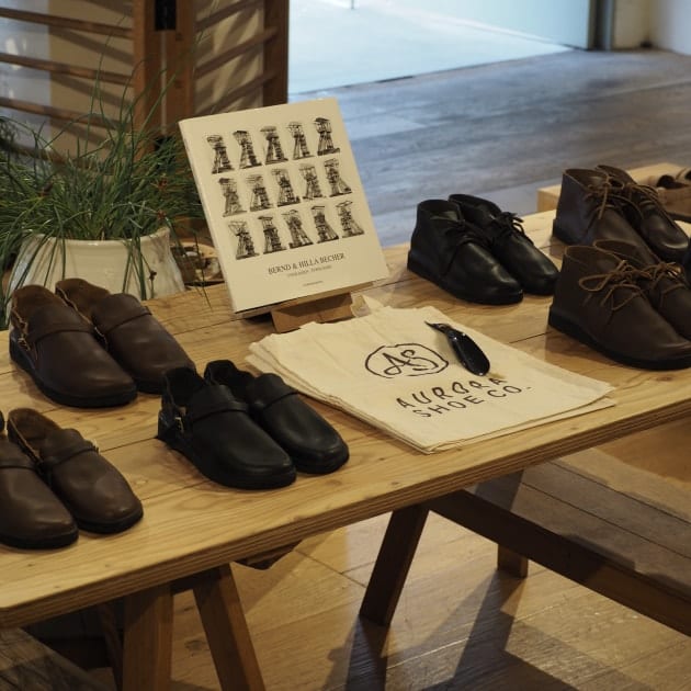 “AURORA SHOES MORE VARIATION”