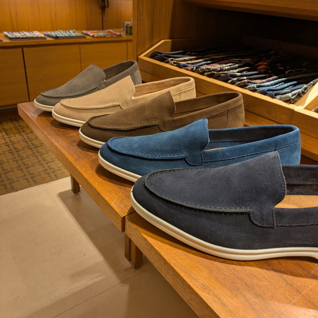 早いもの勝ち！サイズと色があるのは今だけな大人レザースニーカー