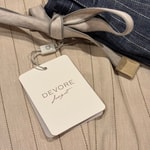 ＜DEVORE Incipit（デヴォレインチピット＞クリーンで大人っぽい雰囲気のEASYパンツ
