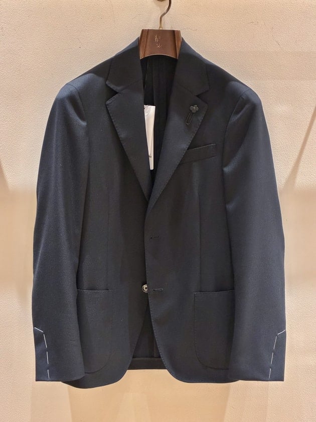 LARDINI〉モダンに生まれ変わった「ROMA」で仕上げる、大人の