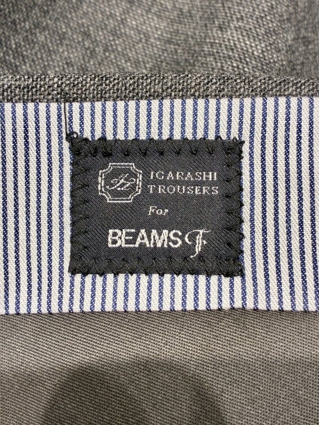 IGARASHI TROUSERS 〉英国生地と日本の技術が組み合わさった、至高の