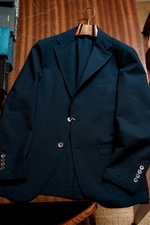 ＜Loro Piana（ロロ・ピアーナ）＞ウールシアサッカーが放つ『清涼感の極み』＜Brilla per il gusto＞