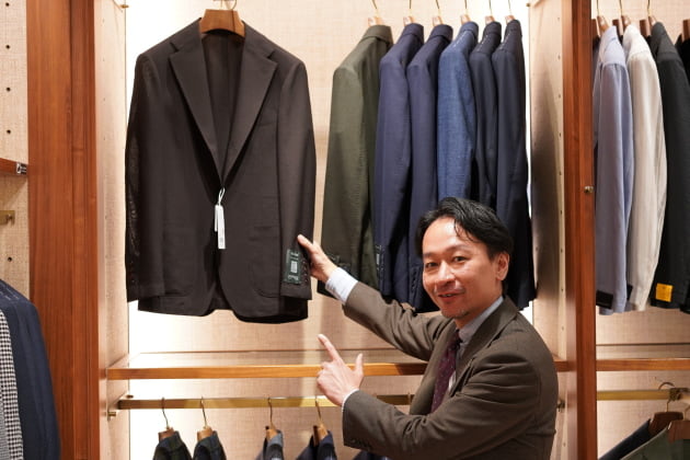Brilla per il gusto（ブリッラ ペル イル グスト）＞最高級生地で軽い