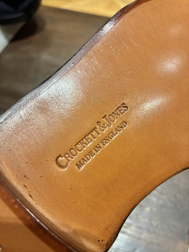 〈CROCKETT&JONES〉スーツにも合わせられるエレガントなバタフライローファーBRIMSTOE、値上がりします！