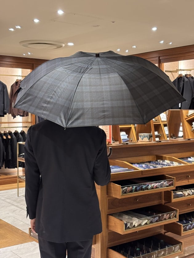 BEAMS F＞梅雨時期の必需品！オリジナル傘入荷してます｜ビームス 二子