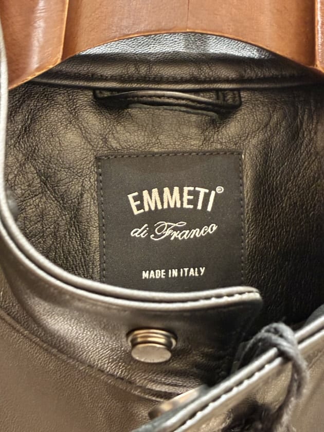 EMMETI〉男らしくもエレガントな別注のシングルライダース JURIと