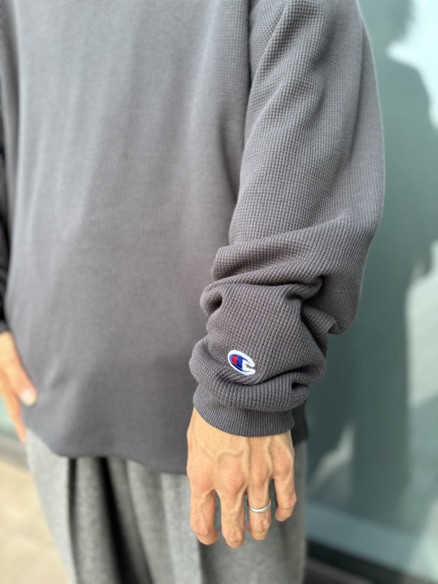 新品・未使用 BEAMS別注 Champion バラクラバ 色グレー Champion（チャンピオン）〉×〈BEAMS（ビームス）〉別注 秋の主役候補