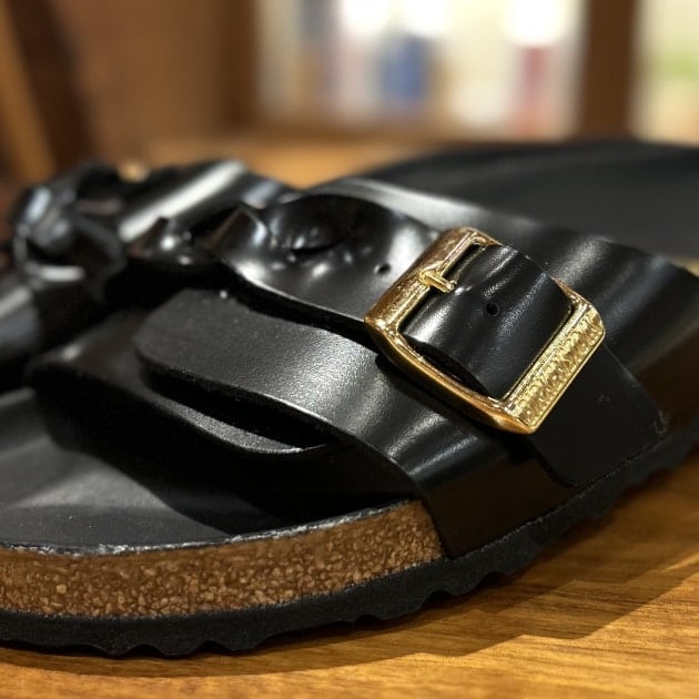 BIRKENSTOCK(ビルケンシュトック)】〜大人の足元を格上げする2モデル