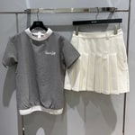 暑い夏も乗り切れるコーデ